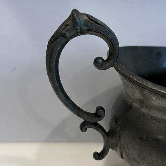 WALKER & HALL Seffield England Pewter Sauce/Gravy Boat Fully Stamped - Picture 8 of 11